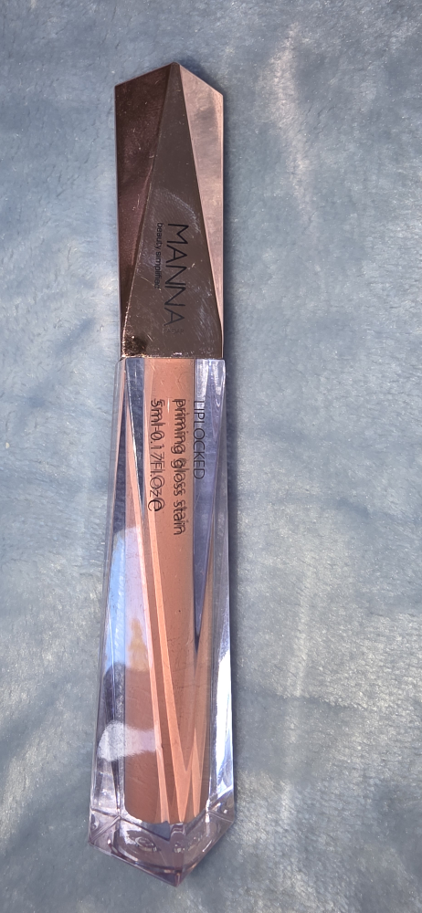 Manna Kadar lip gloss. - photo 3