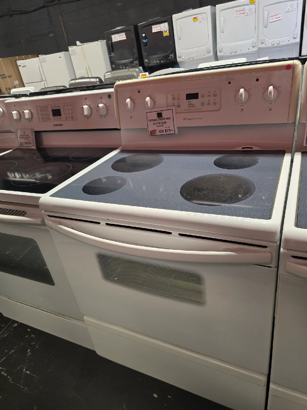 Frigidaire Ceramic White Electric Stove thumbnail