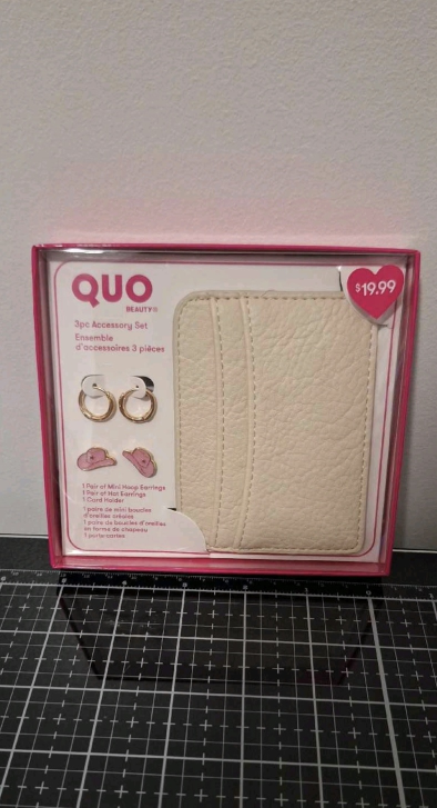 New QUO Beauty 3pc Accessory Set