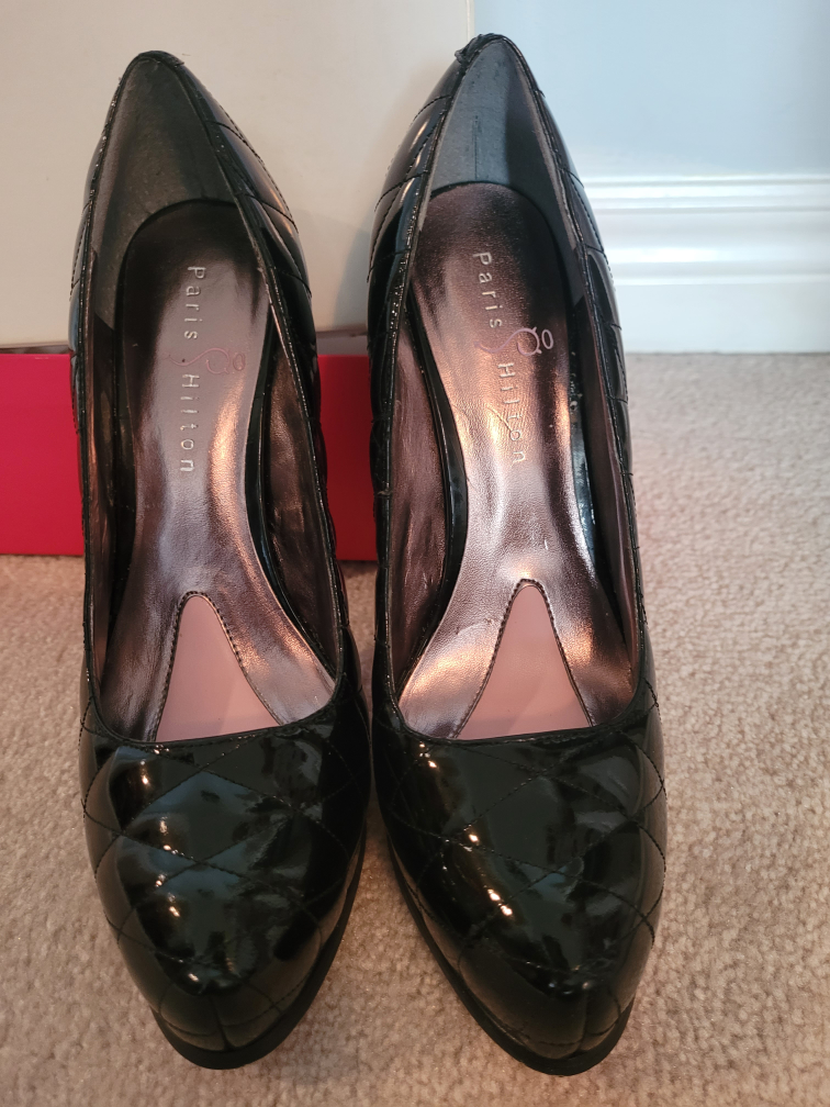 Paris Hilton Coco Quilted Black Patent Leather Heels sz 7.5 - photo 3