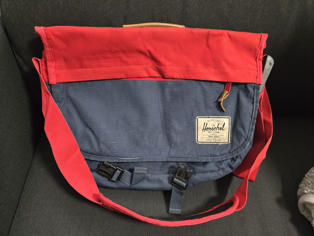 Herschel Navy/Red Messenger Bag