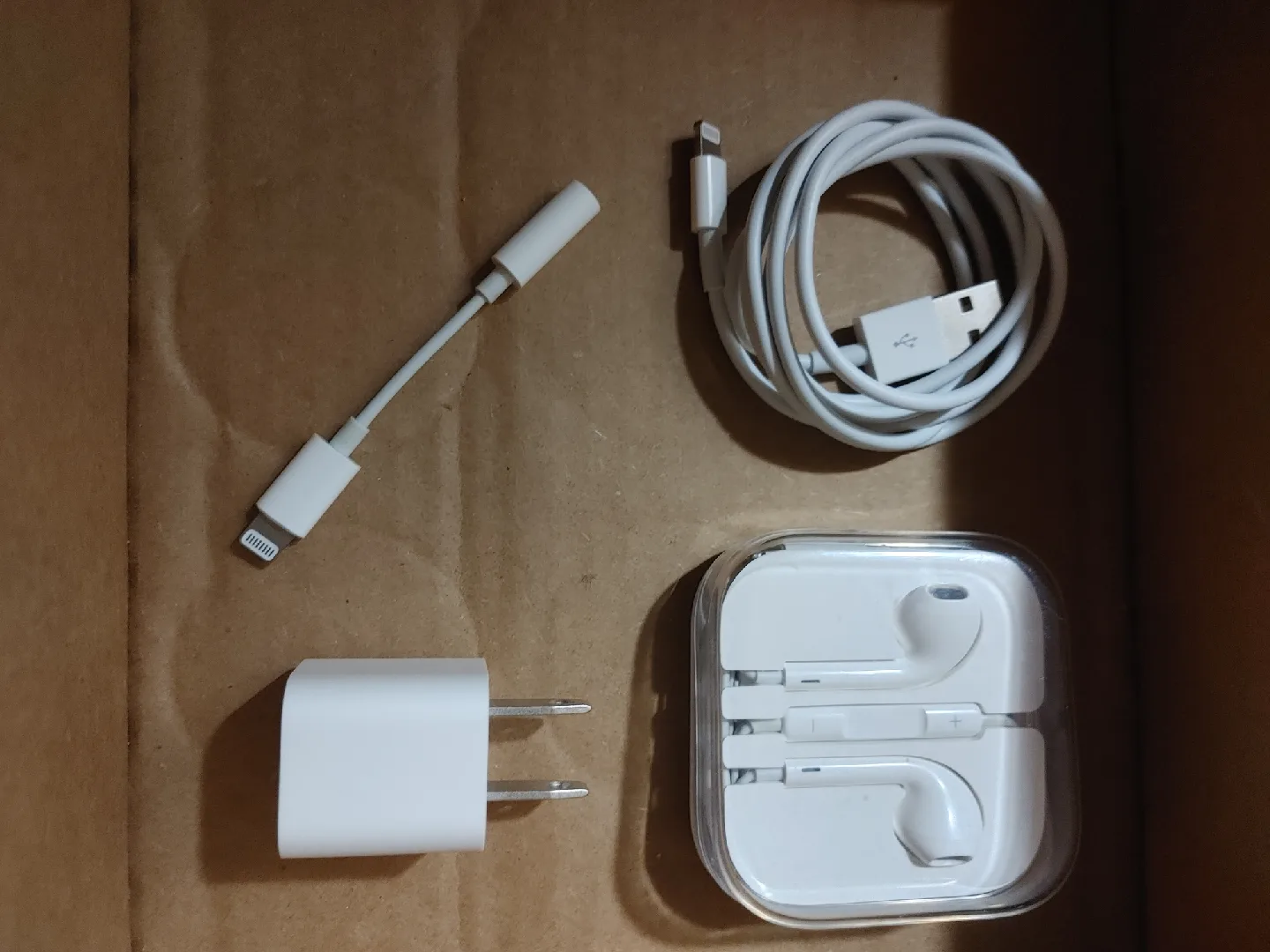 🍎APPLE IPHONE 11 ORIGINAL ACCESSORIES BRAND NEW🍎 image indicator(2)