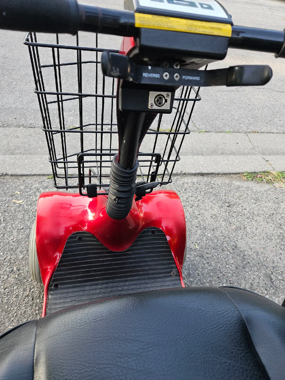 Red Electric 4 wheel Mobility Scooter with Basket image indicator(5)