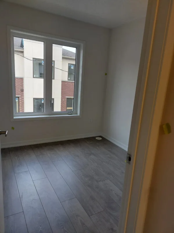 townhouse for rent image indicator(10)