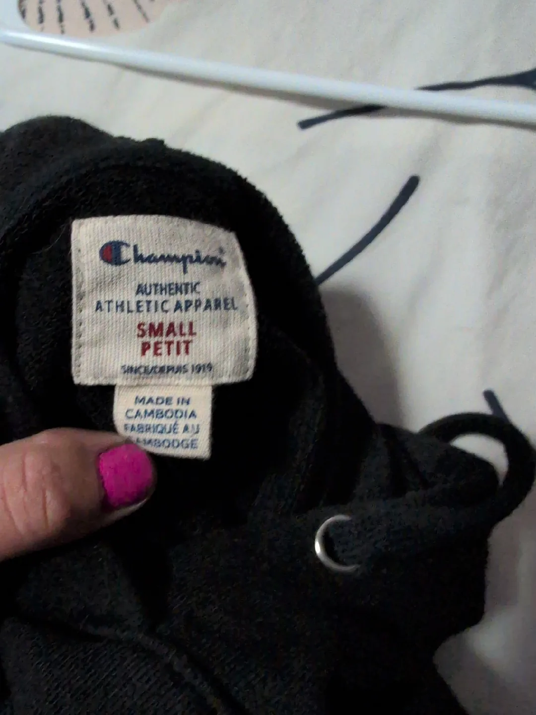 Authentic CHAMPION Hoodie image indicator(2)