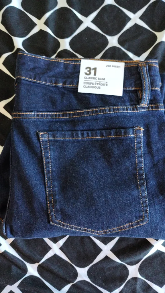 Joe Fresh Classic Slim Jeans - Size 31 thumbnail