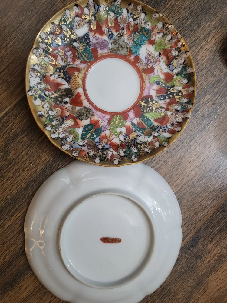 Collectable dishes, jewelry boxes, candle holders, brass birds image indicator(4)