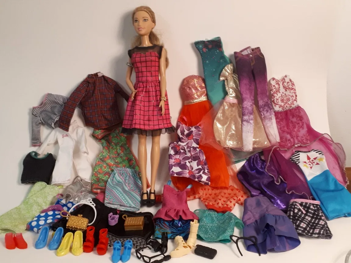 Barbie Doll with Clothing and Accessories thumbnail