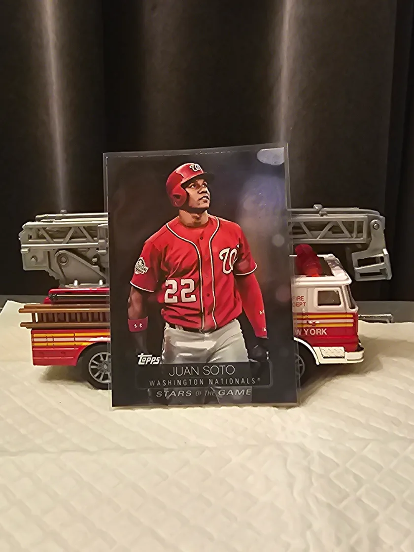 Juan Soto Baseball Card Topps thumbnail