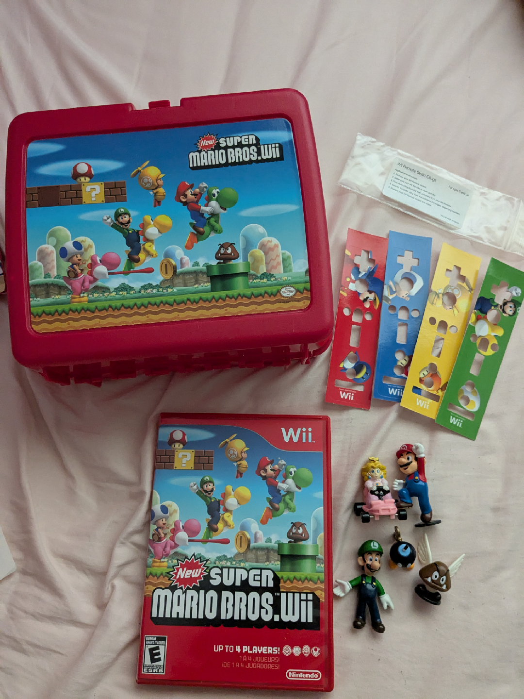 New Super Mario Bros Wii Game Gift Set Edition