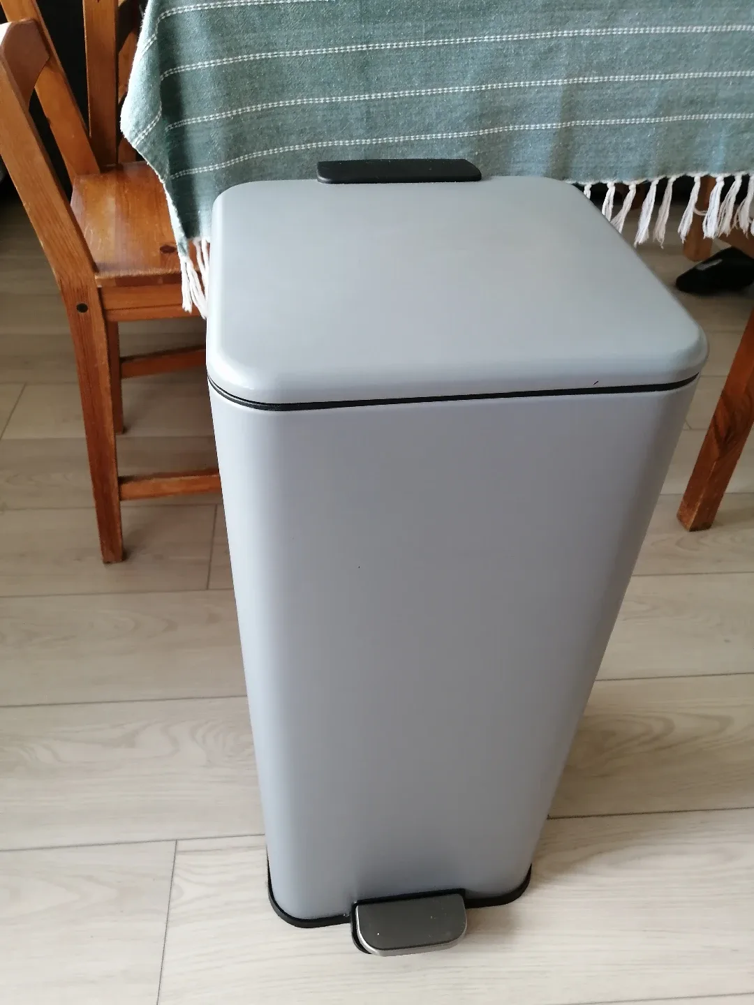 Grey Metal Step-On Trash Can thumbnail