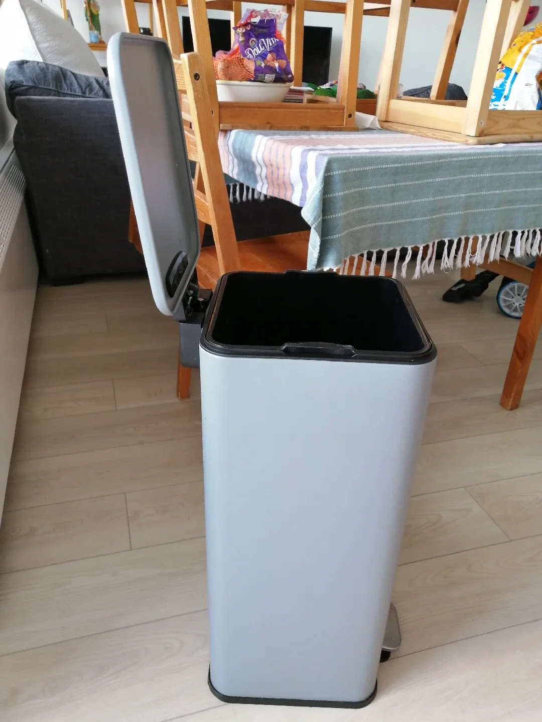 Grey Metal Step-On Trash Can image indicator(5)