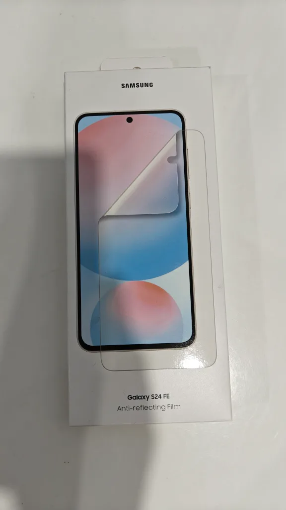 Samsung Galaxy S24 SE Blue + 2 Cases & Screen Protector image indicator(4)