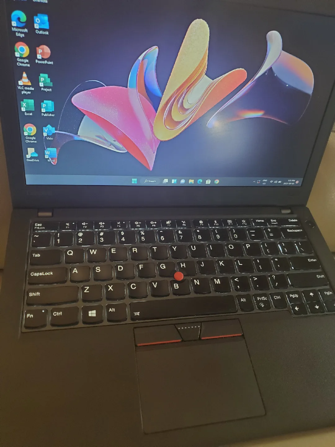 i7 windows 11pro 12.5inch Lenovo thinkpad X 270 Laptop thumbnail