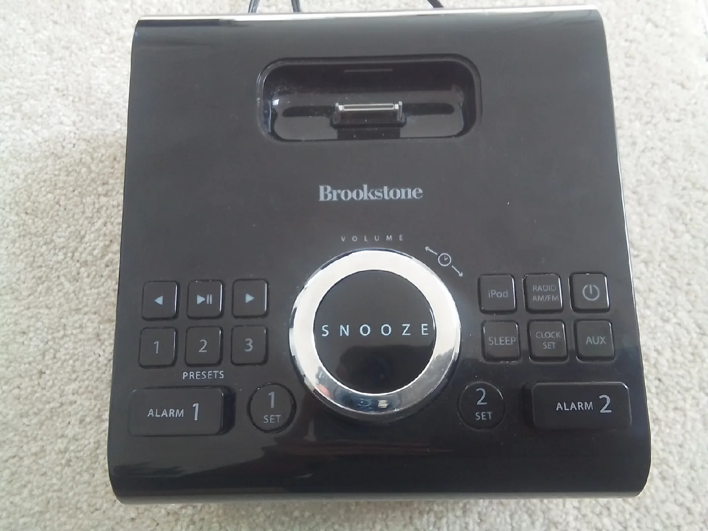 Brookstone Alarm Clock Radio iPod Dock - Black image indicator(5)