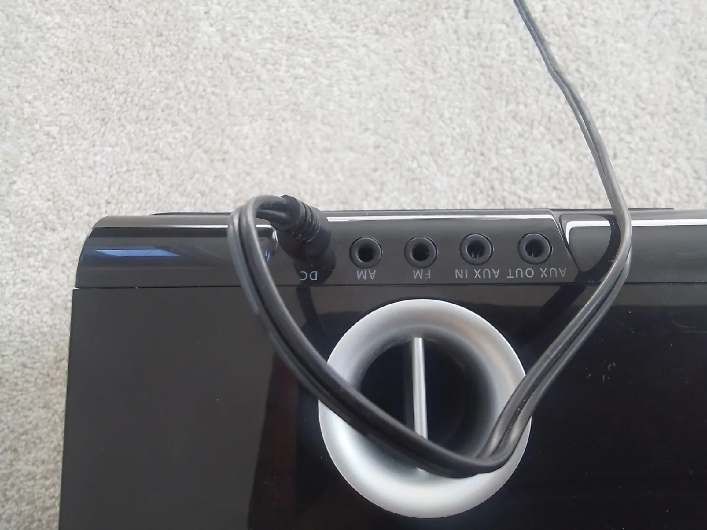 Brookstone Alarm Clock Radio iPod Dock - Black image indicator(6)