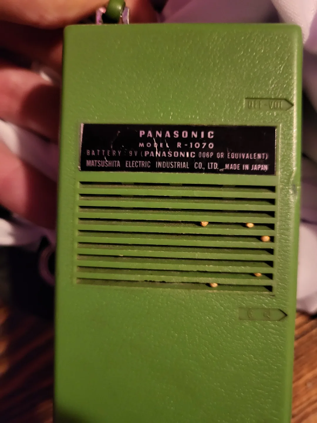 Panasonic R-1070 Vintage Radio thumbnail