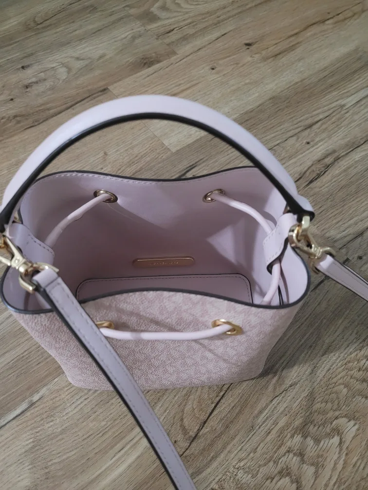 Michael Kors Pink Bucket Bag image indicator(8)