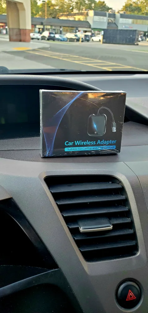 Car Wireless Adapter – CarPlay & Android Auto – Brand New image indicator(2)