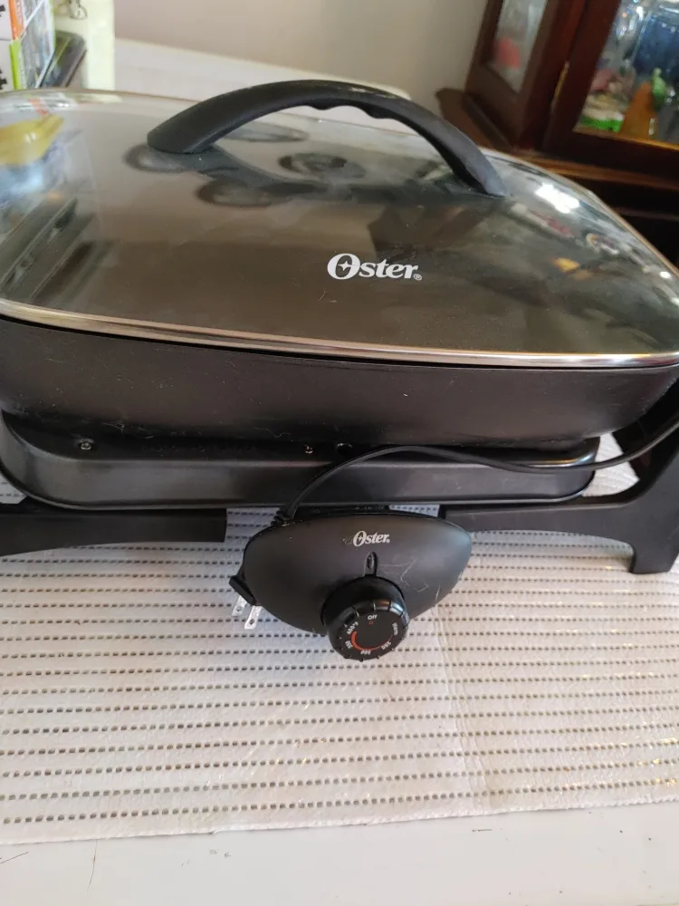 Oster Electric Skillet with Lid thumbnail
