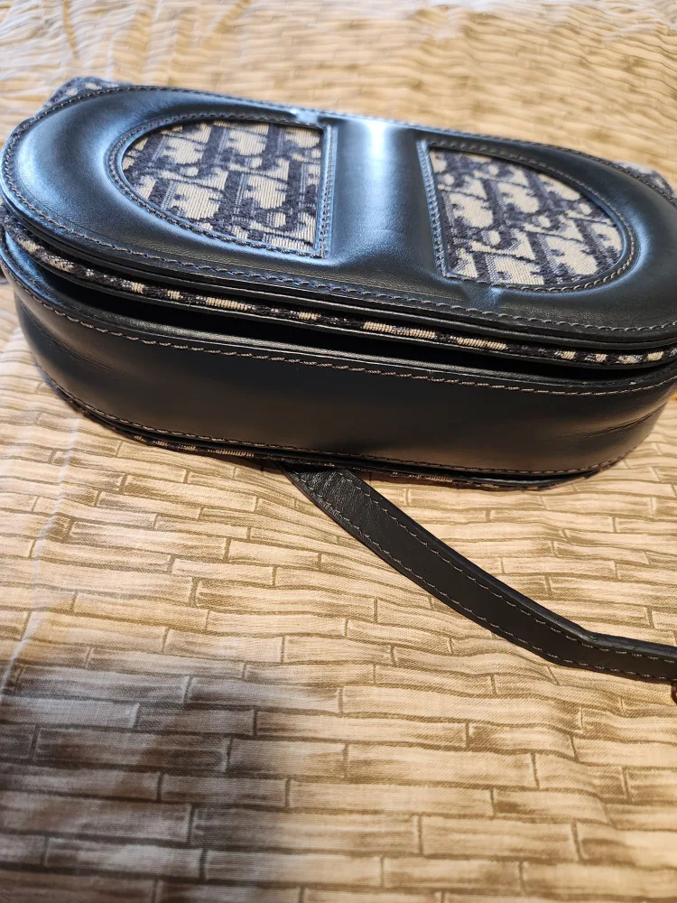 Dior Bobby East-West Bag Blue Dior Oblique Embroidery image indicator(4)