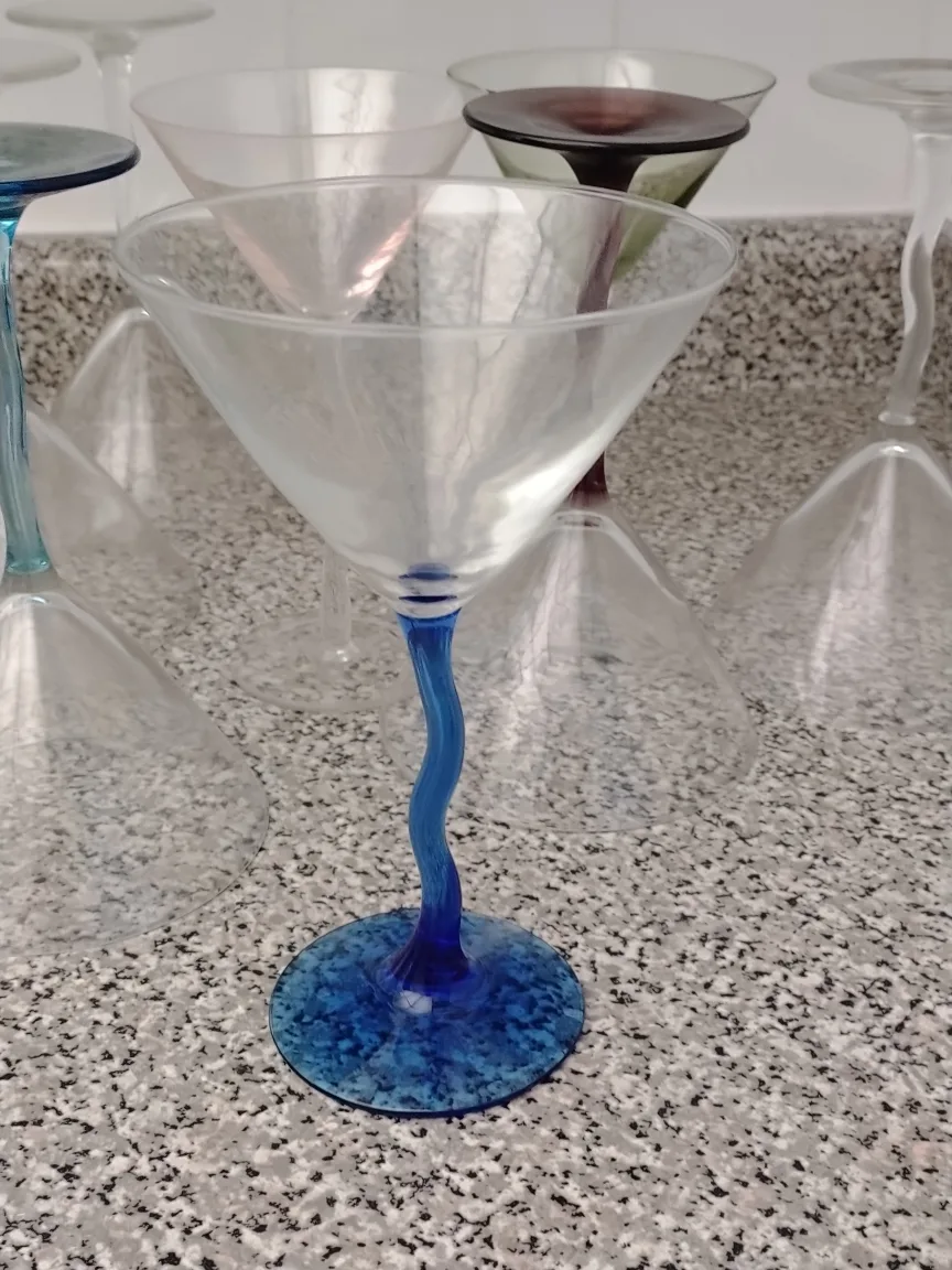 Martini Glasses with Coloured Stems image indicator(2)