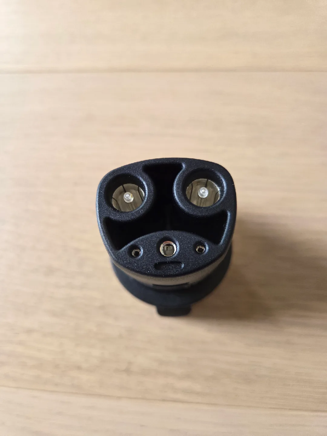 Tesla Charging Adapter image indicator(3)