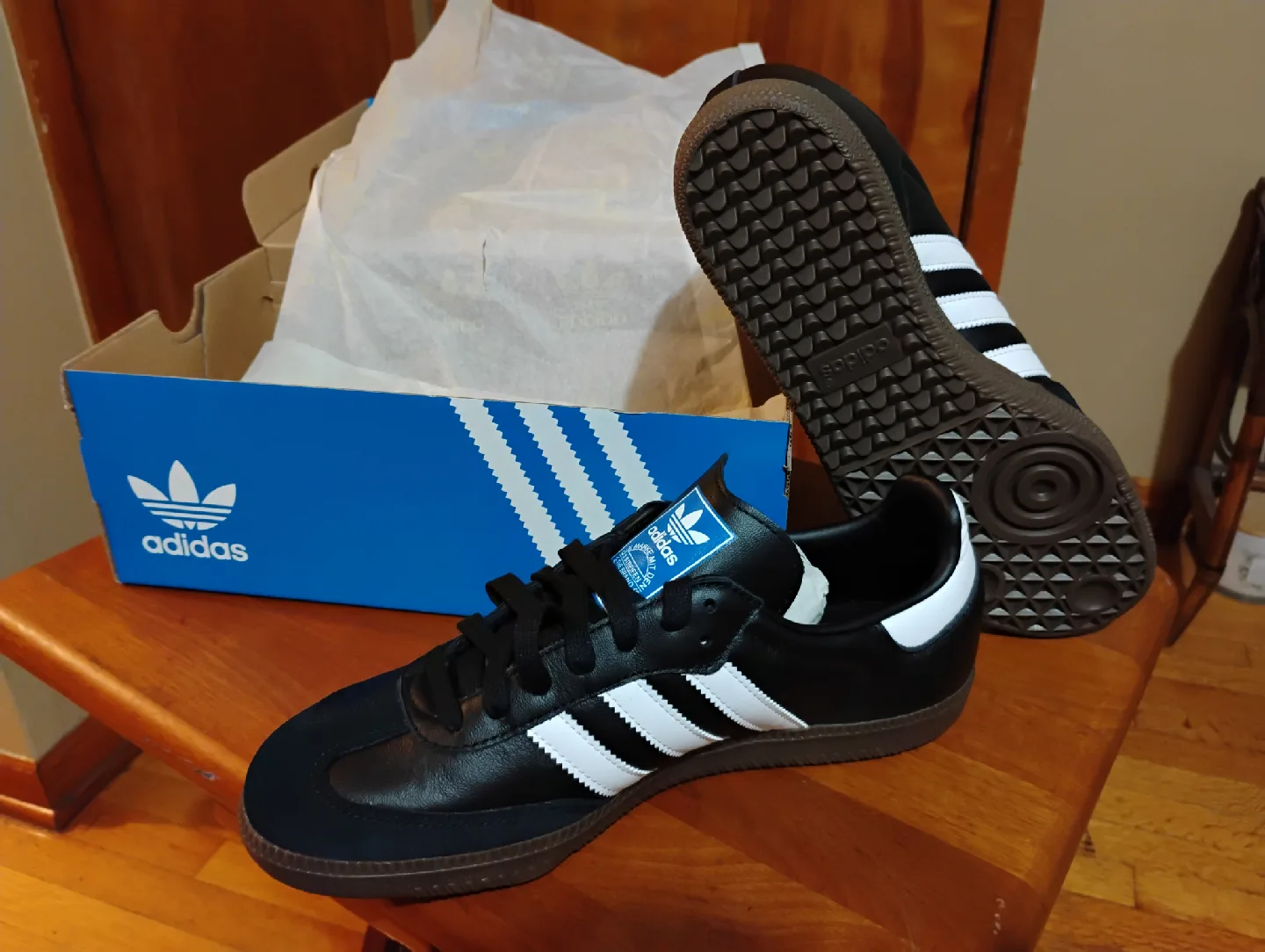 Adidas Samba OG Black/White, US Size 8.5 image indicator(2)