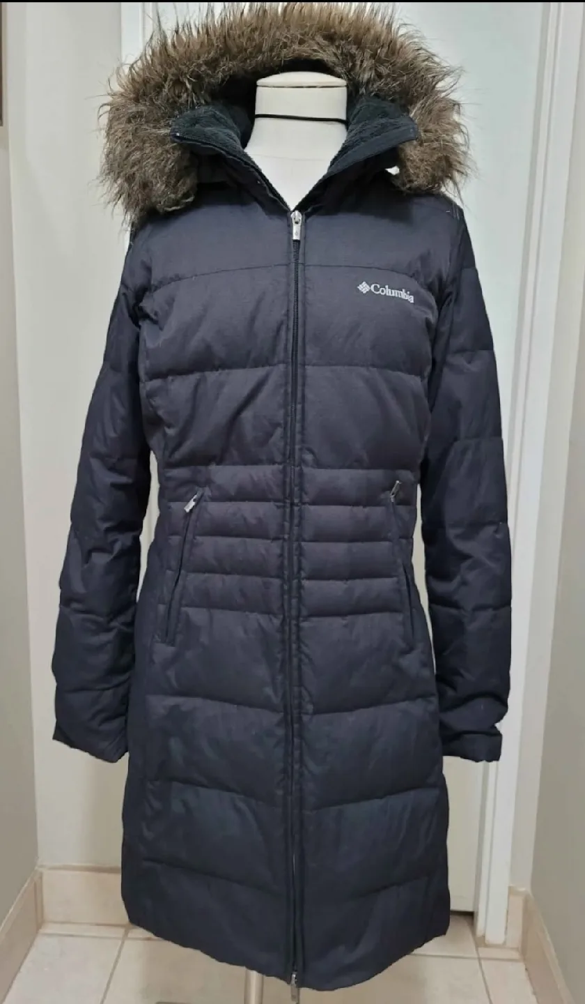 Columbia Puffer Jacket - Size M thumbnail