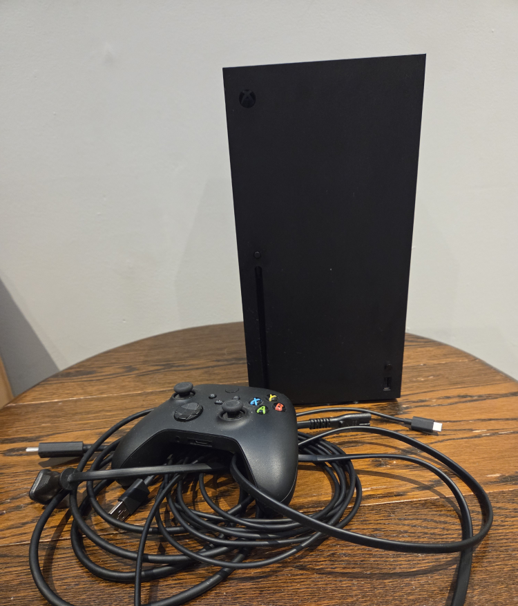 Xbox Series X 1TB SSD - Includes Controller