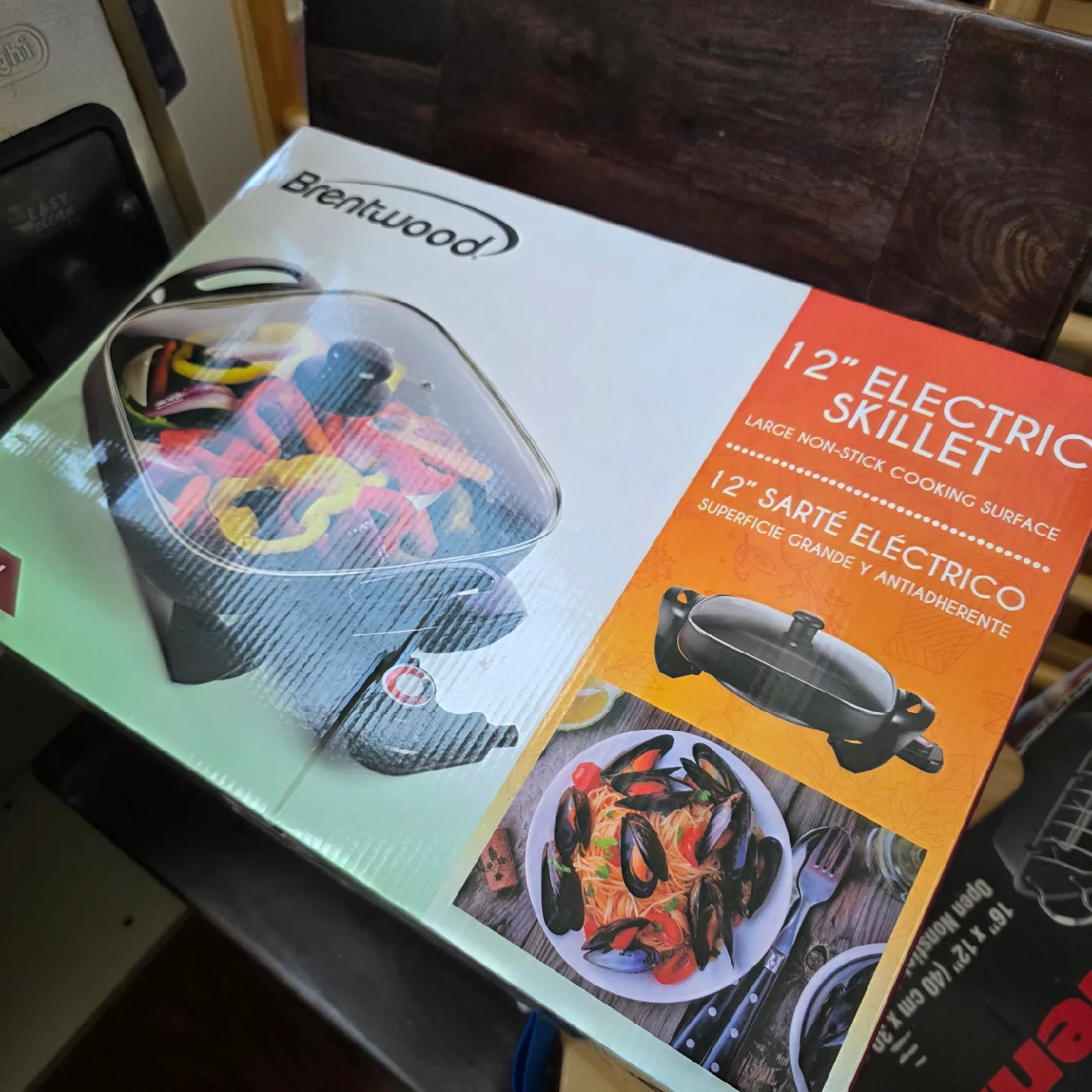 Brentwood 12" Electric Skillet - New in Box! thumbnail