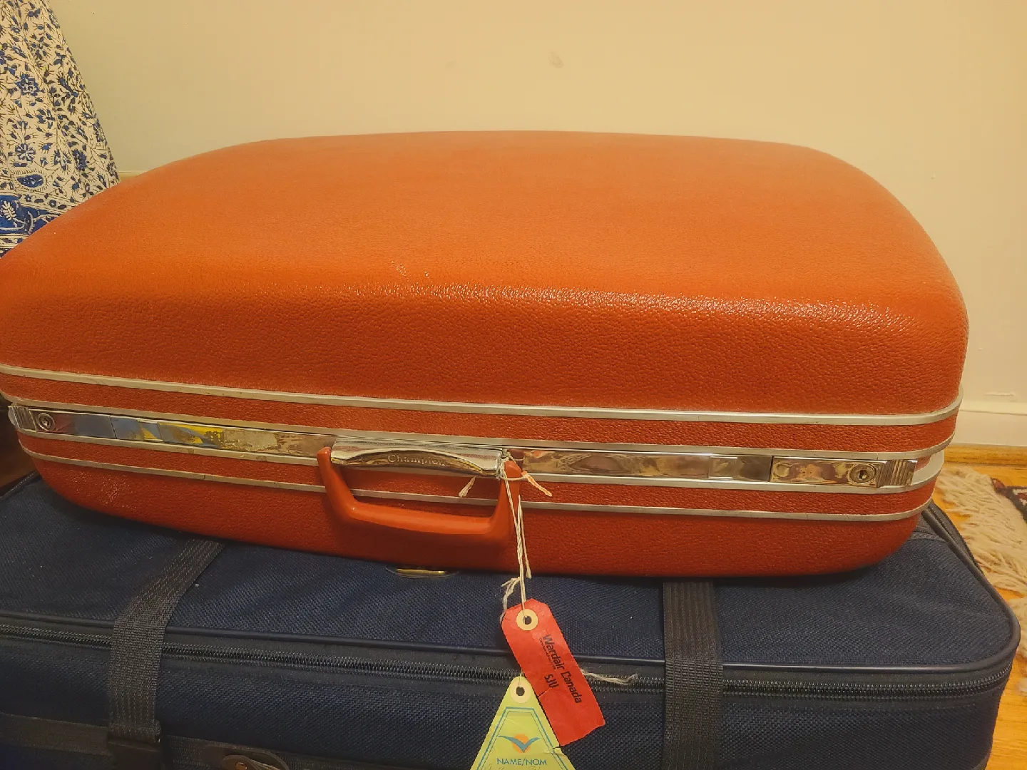 Vintage Champion red-Orange Suitcase thumbnail