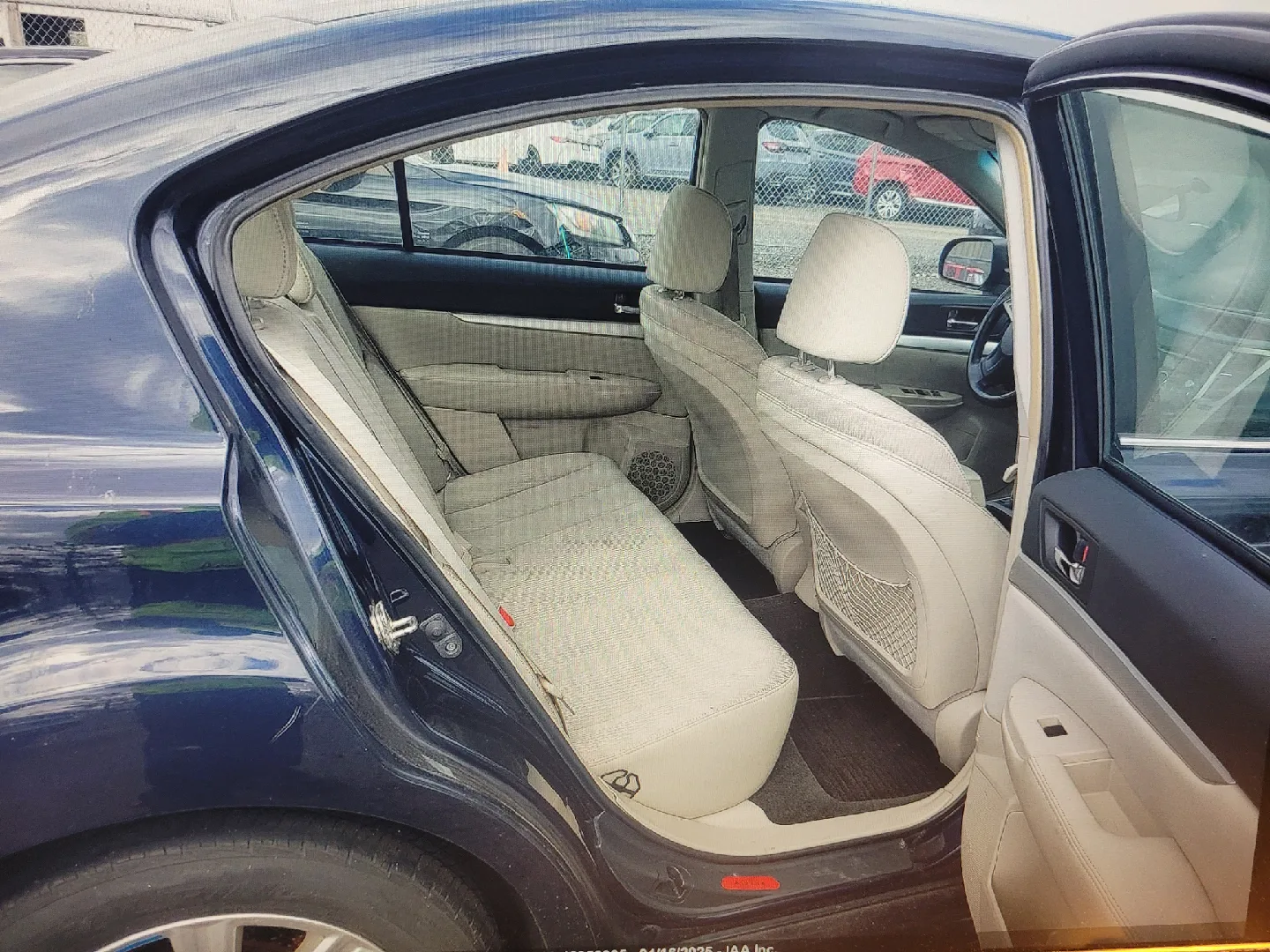 Blue 2012 Subaru Legacy Sedan image indicator(3)