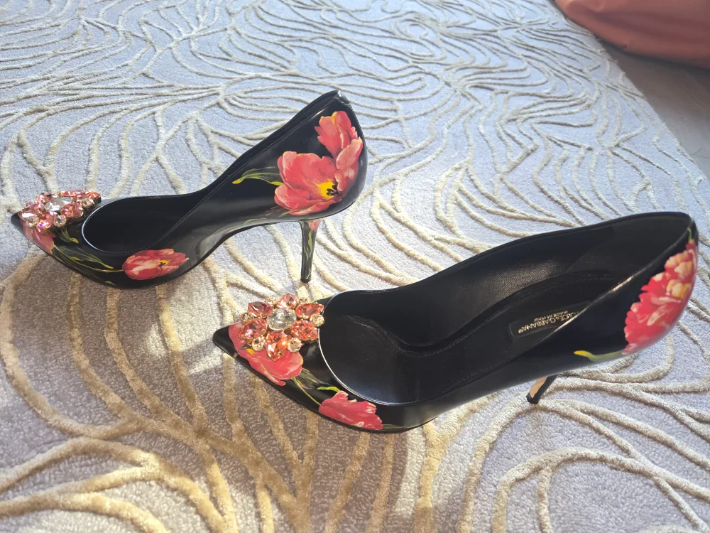 Dolce & Gabbana Floral Heels - Size 41 image indicator(2)
