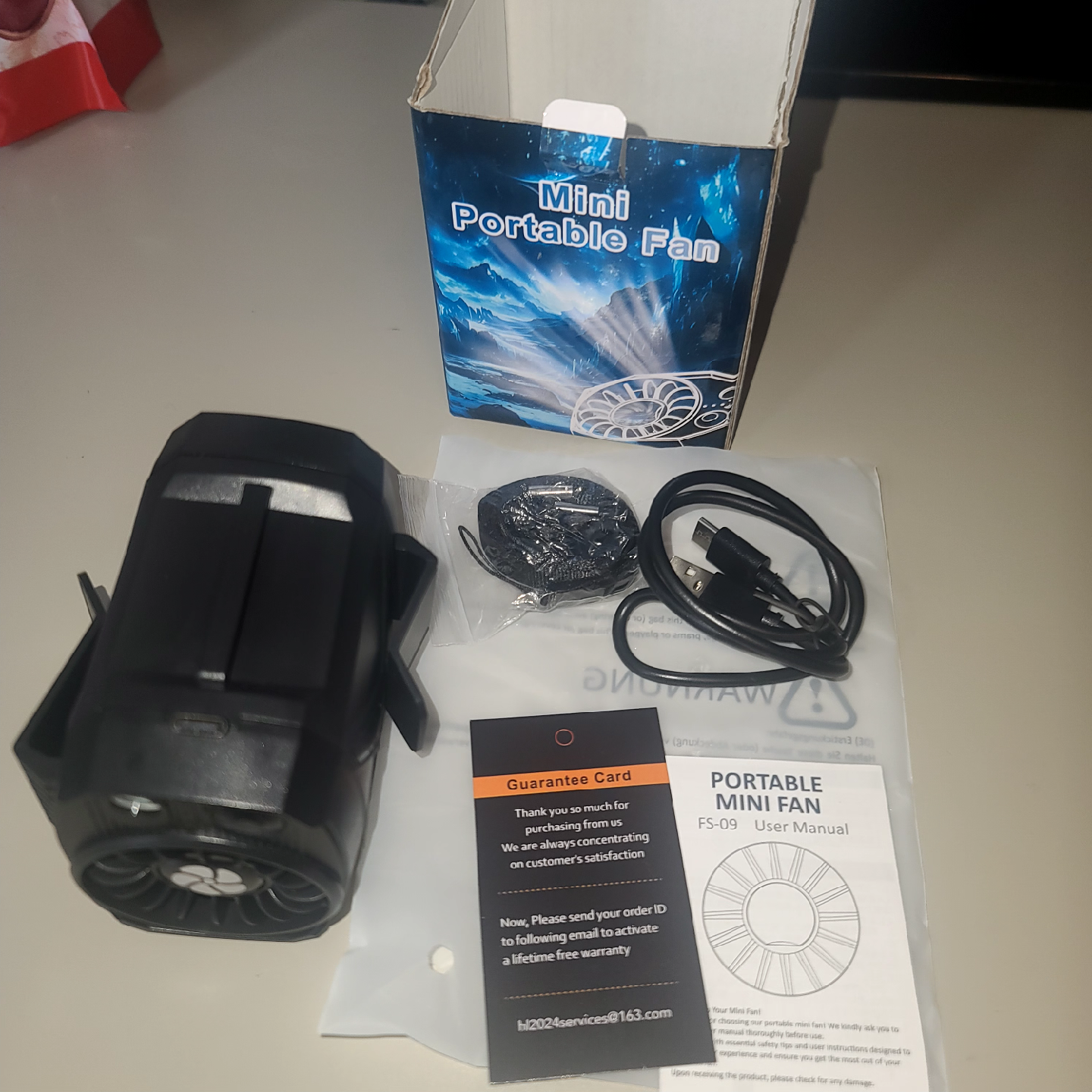 Brand new 🇨🇦 ✨️ Portable Mini Fan, Rechargeable - photo 3