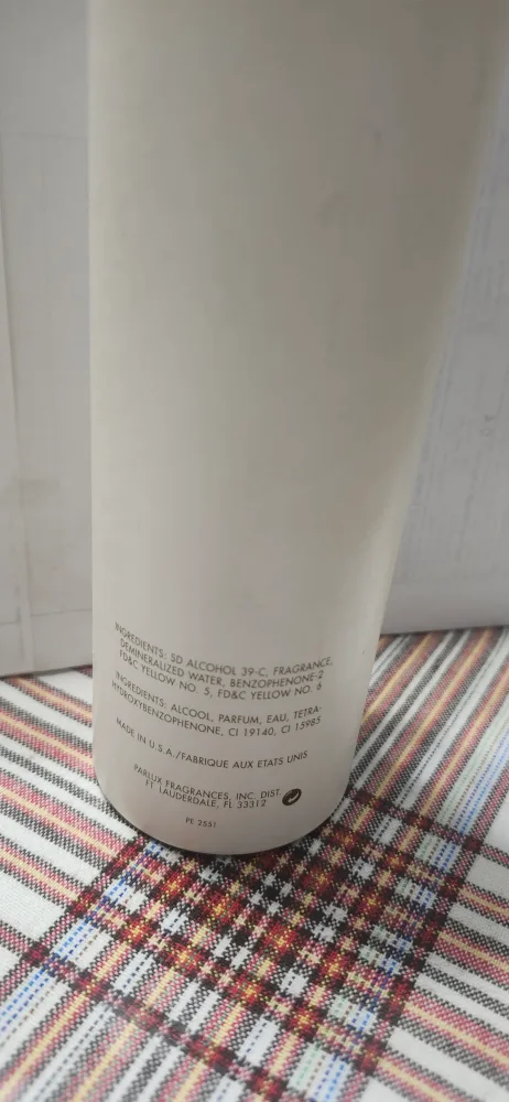 Perry Ellis 360° Eau De Toilette Spray 1.7 oz image indicator(3)