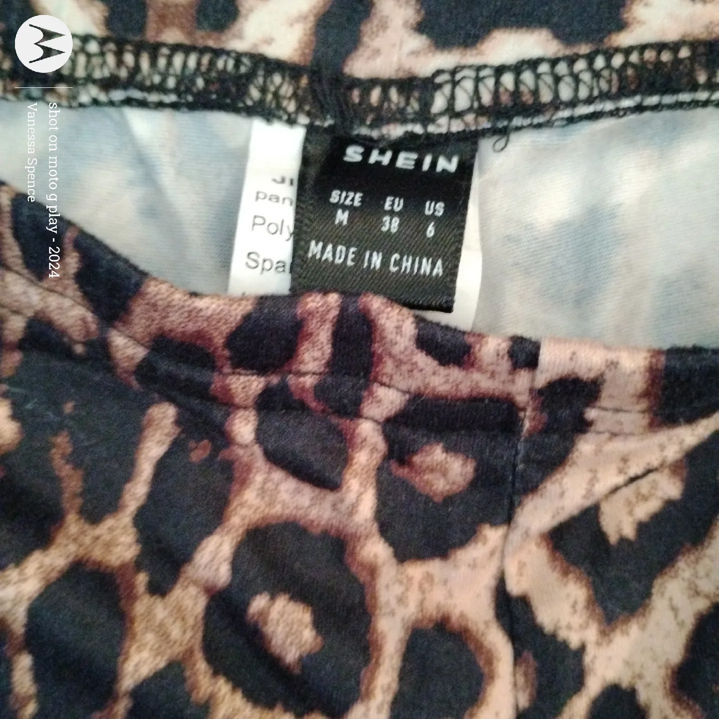 Shein Leopard Print Leggings - Size M image indicator(2)