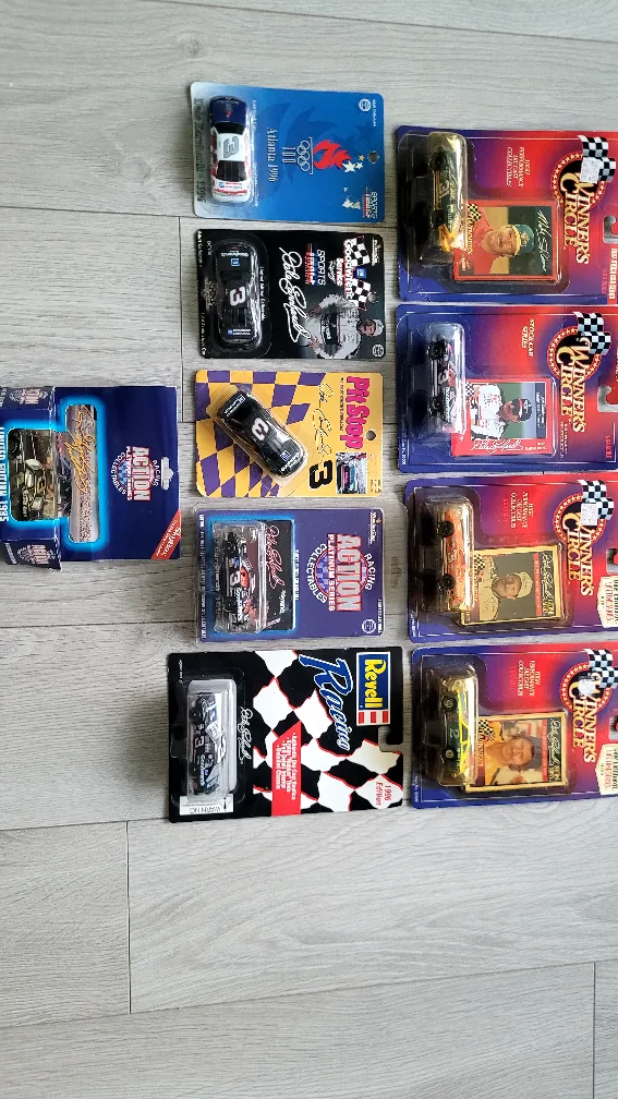 Vintage 90s Dale Earnhardt & NASCAR Die-Cast Collectibles FREE image indicator(4)
