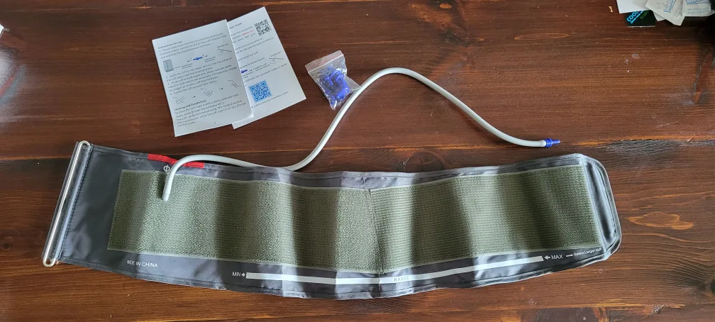 ELERA Adult Blood Pressure Cuff (9"-24") image indicator(3)