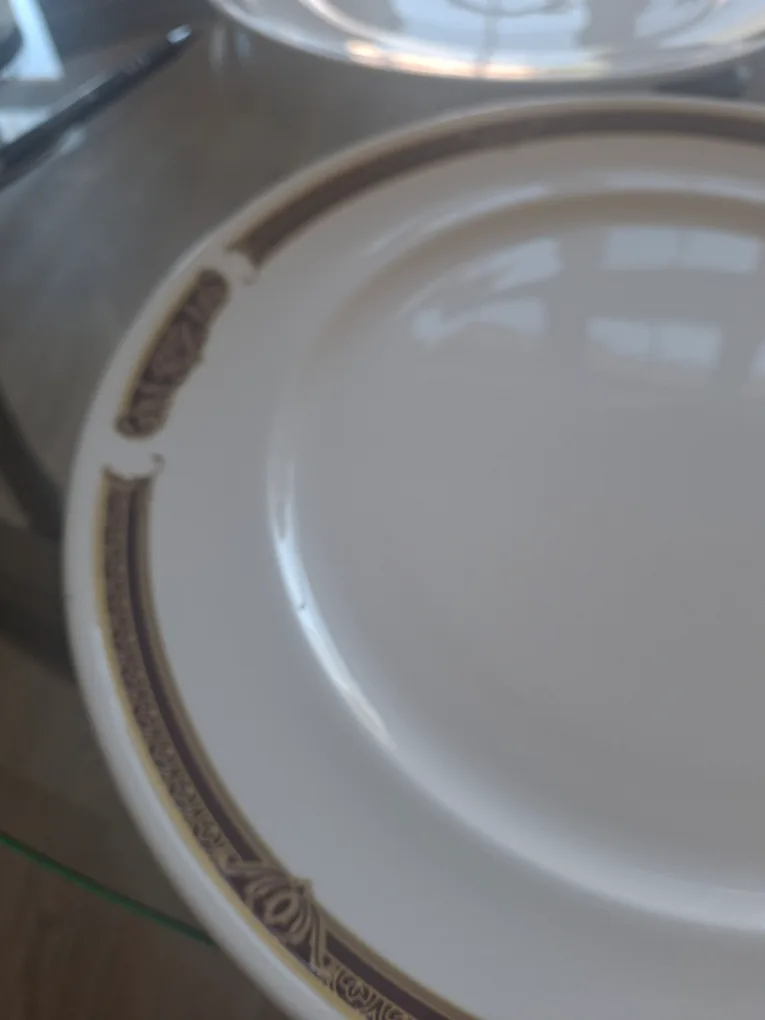 2 Fine Bone China Serving Platters - Royal Doulton image indicator(7)