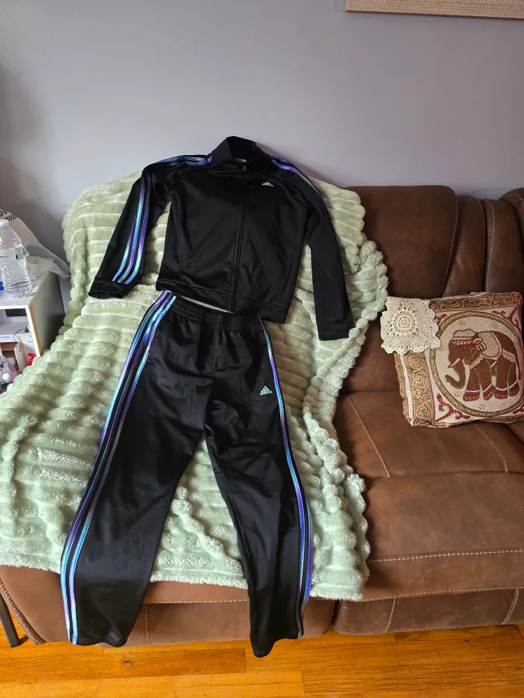 Adidas Black Tracksuit Set image indicator(2)