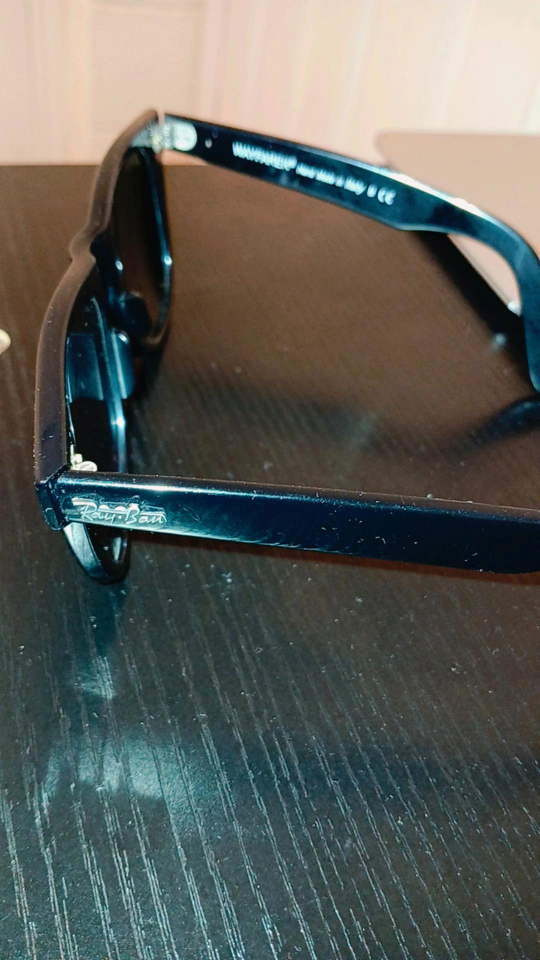 Ray-Ban Wayfarer Sunglasses