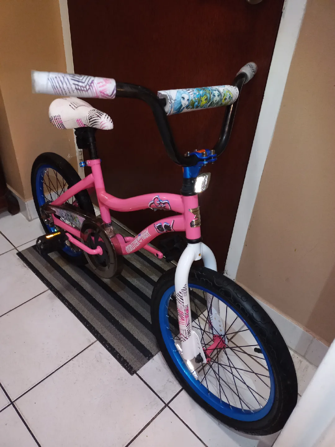 Monster High 3D Dynacraft 18" Bike - Great deal !!!!! image indicator(2)