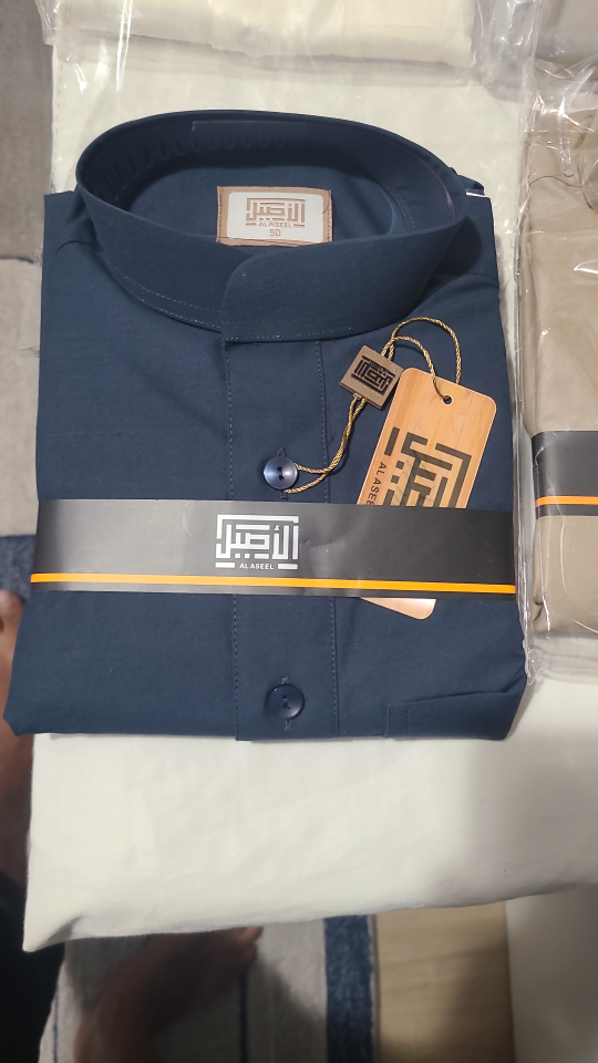 Thobes/ jubbah