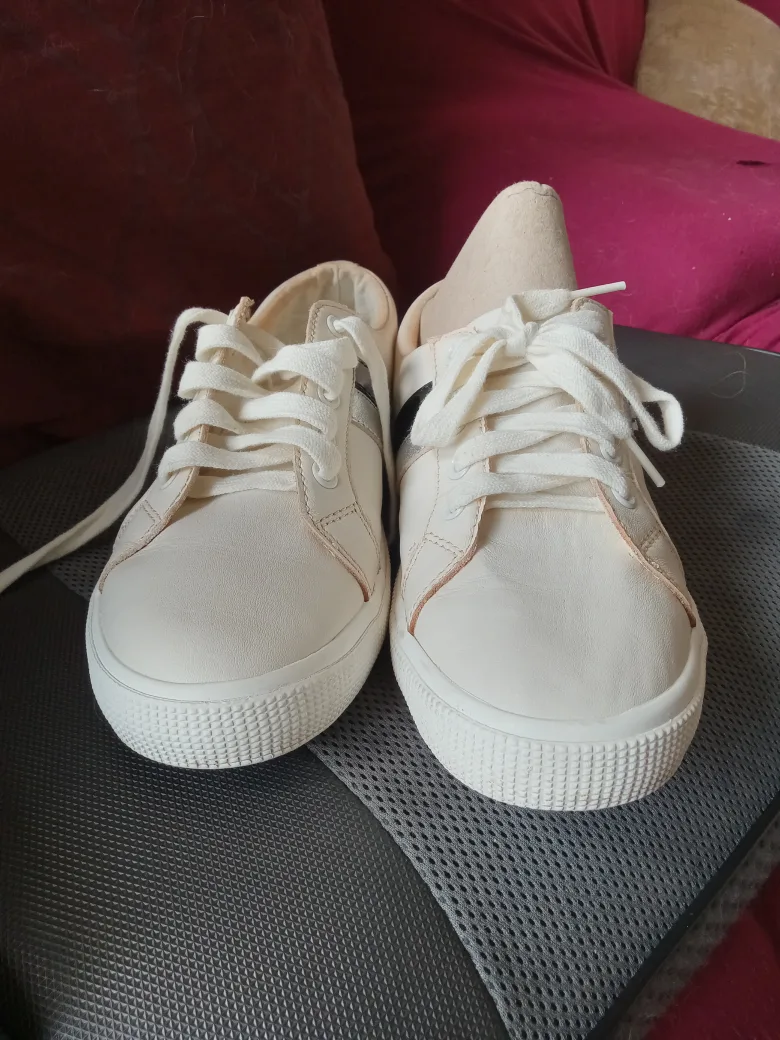 Ralph Lauren Cream Sneakers image indicator(3)