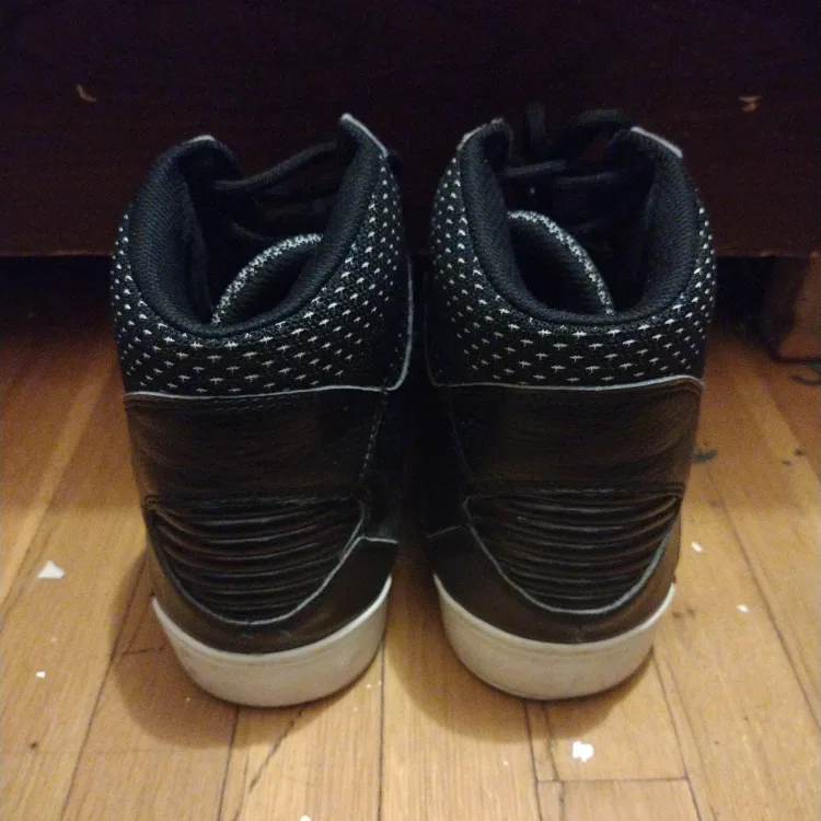 Adidas court sneakers image indicator(3)