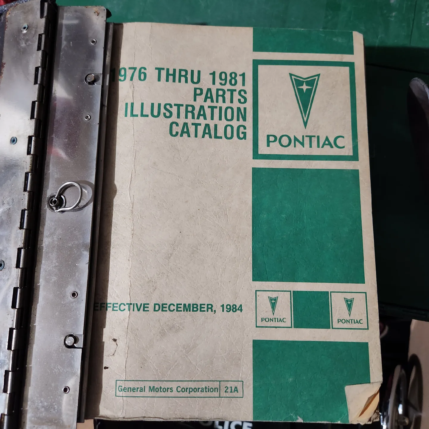 Pontiac Model Charts & Parts Catalog 1976 77 78 79 80 81 thumbnail