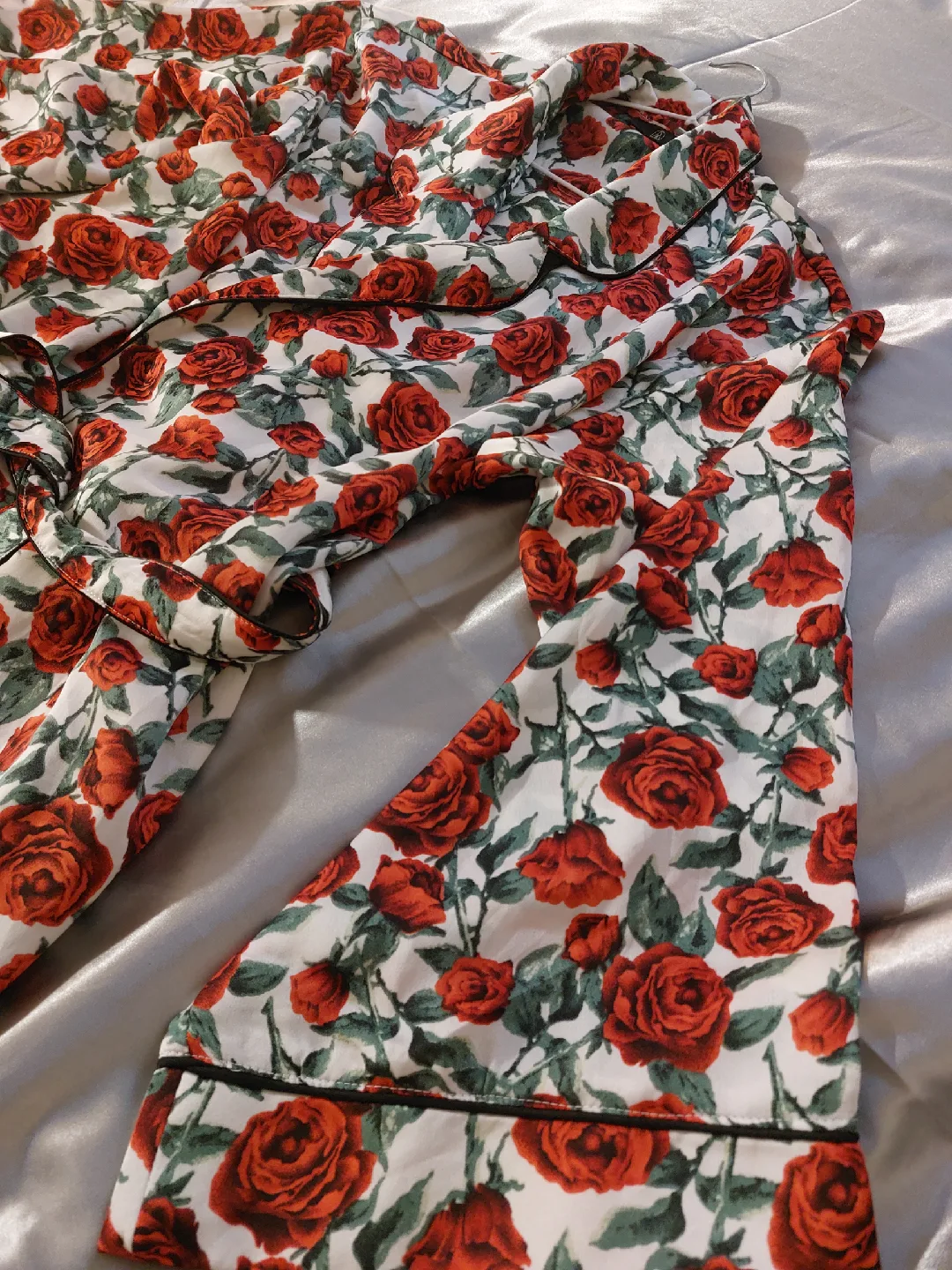 Missguided Floral Robe image indicator(2)