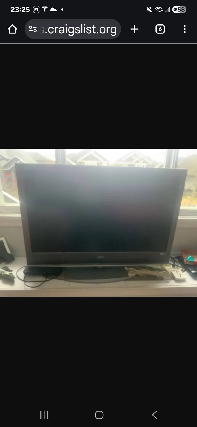 Sony KDL-46S2000 LCD Digital Colour TV image indicator(2)