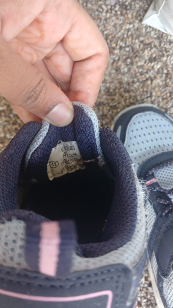 Ozark Trail Kids' Size 12 Shoes